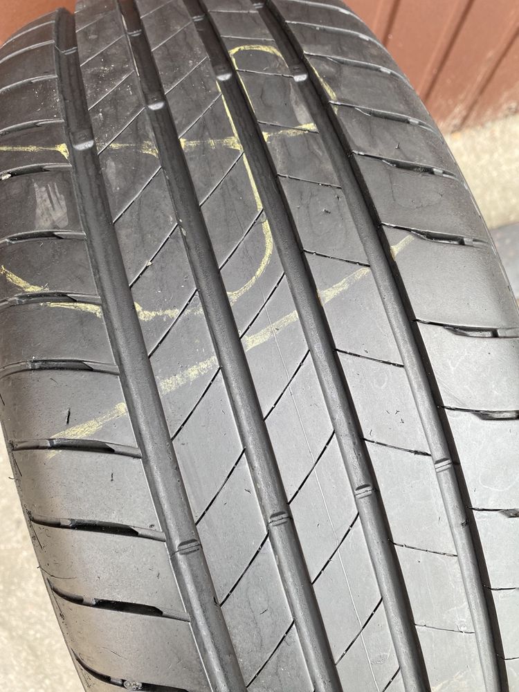 Opona 235/55r18 Bridgestone Turanza T005