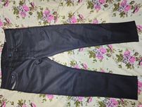 Wspaniale wykonane jeansy Diesel Thanaz
008AO czarne stretch