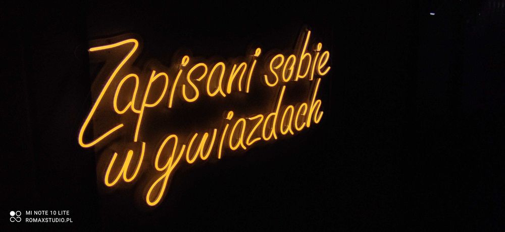 Neon, ledon,  Zapisani sobie w gwiazdach