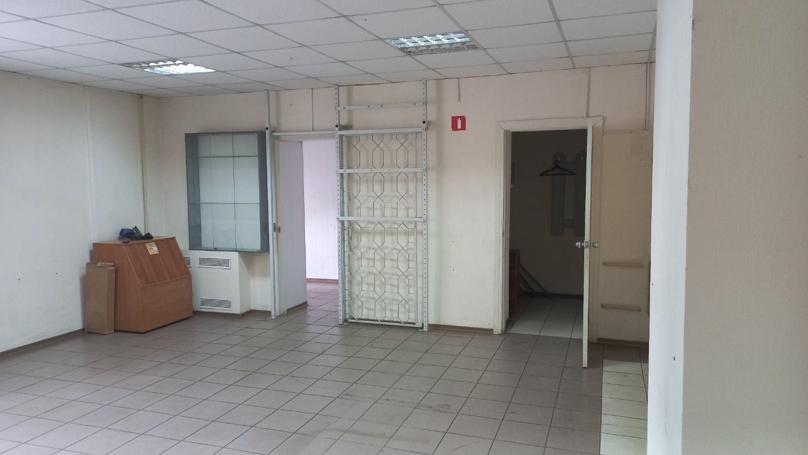 Продаж  приміщення, 40 кв.район центрального ринку.
