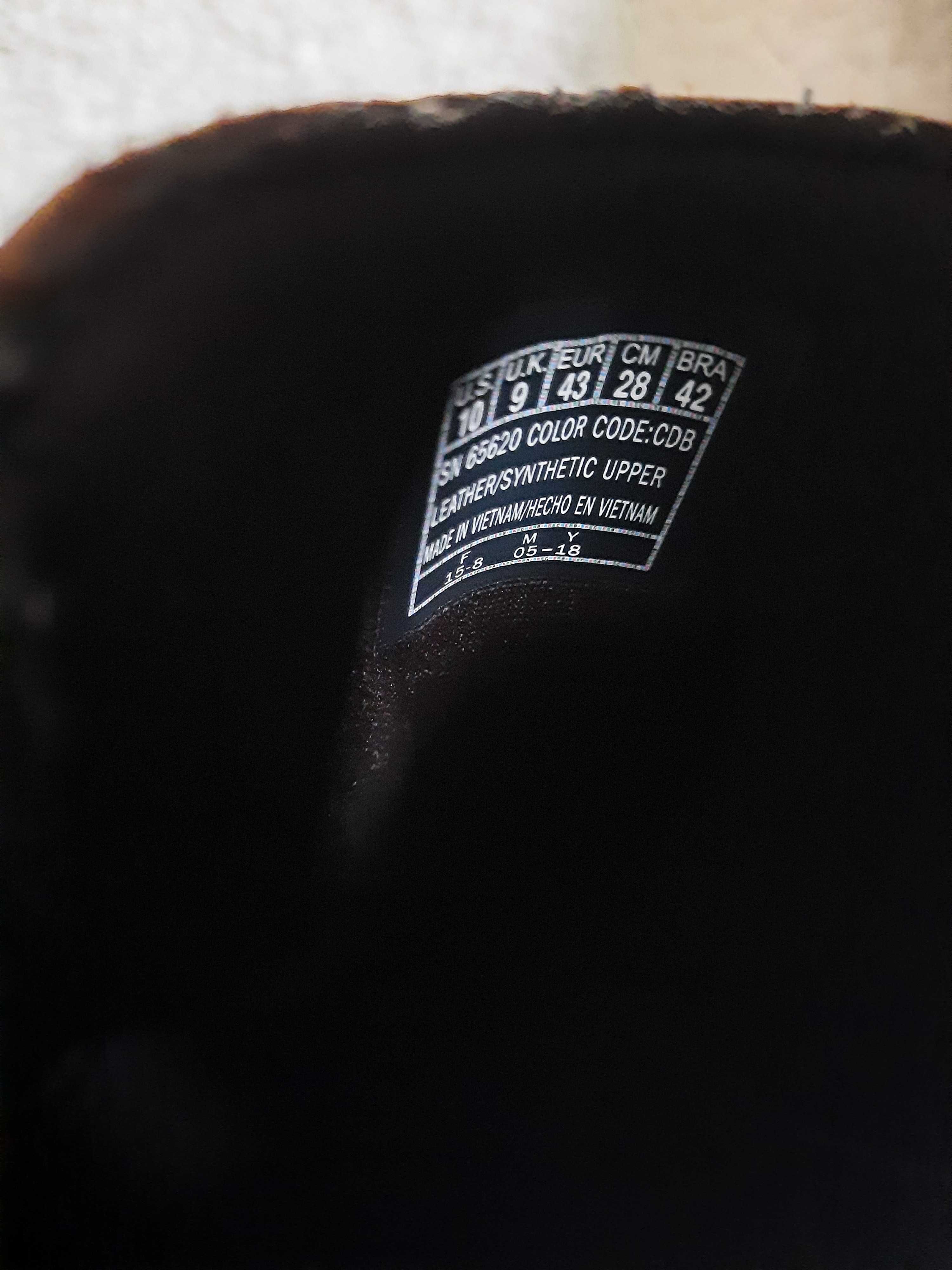 Шкіряні мокасини туфлі Skechers