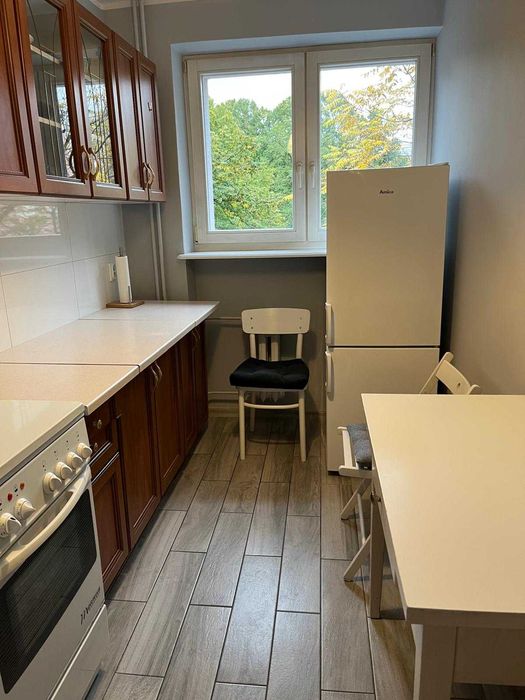 Przestronne 2 pokojowe mieszkanie w doskonałej lokalizacji.