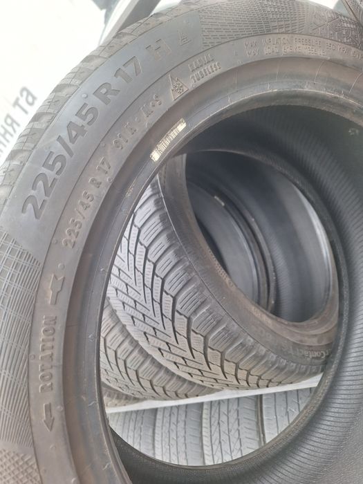 225/45 R17 Continental
