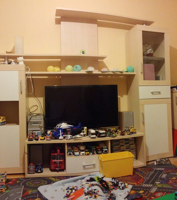 Meblościanka jasna rtv tv