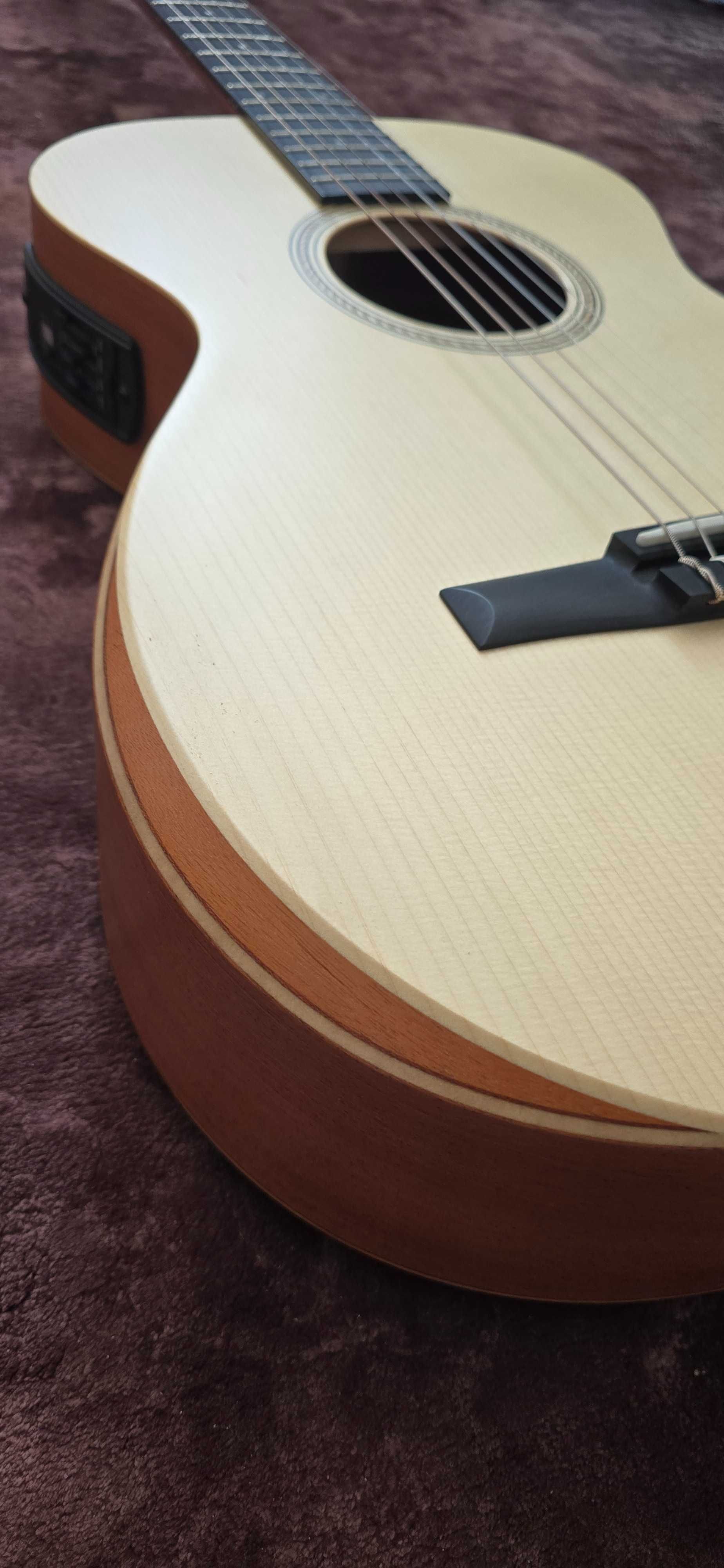 Guitarra Taylor Academy 12Ne como nova