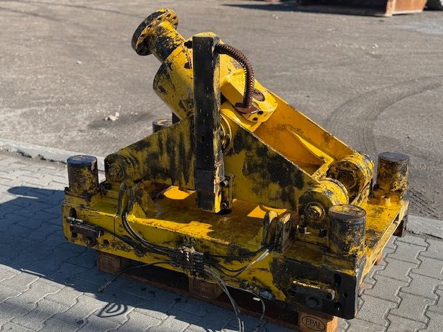 wózek z głowica obrotową mechaniczna do wciskania pali