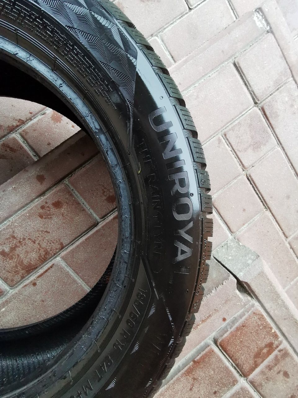 Opony zimowe Uniroyal WinterExpert 185/60R15