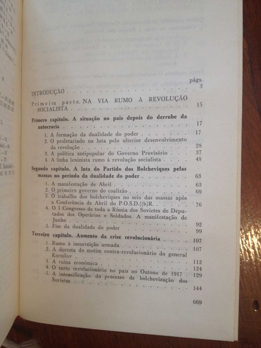 História da grande revolução Socialista de Outubro