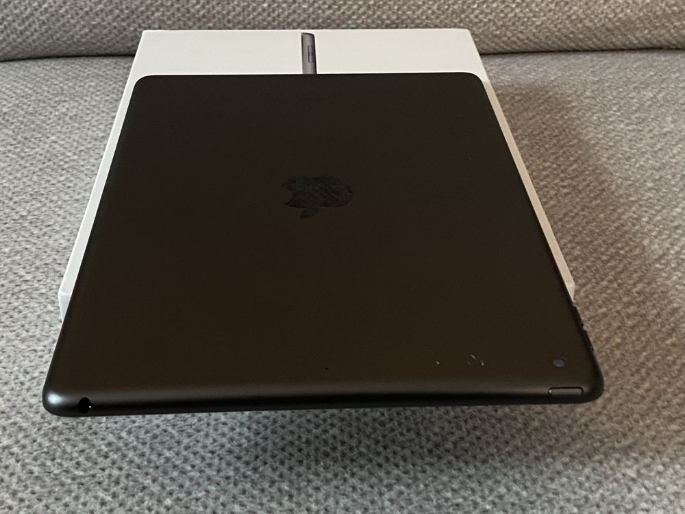 Планшет Apple iPad 9 gen 10.2" 64GB Wi-Fi.