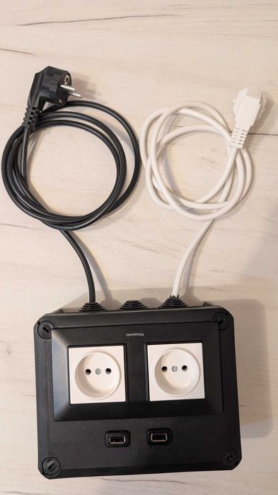 Автомат вводу резерву (АВР) 220В | 2,2 кВт | 10А | 2 розетки + USB 3А