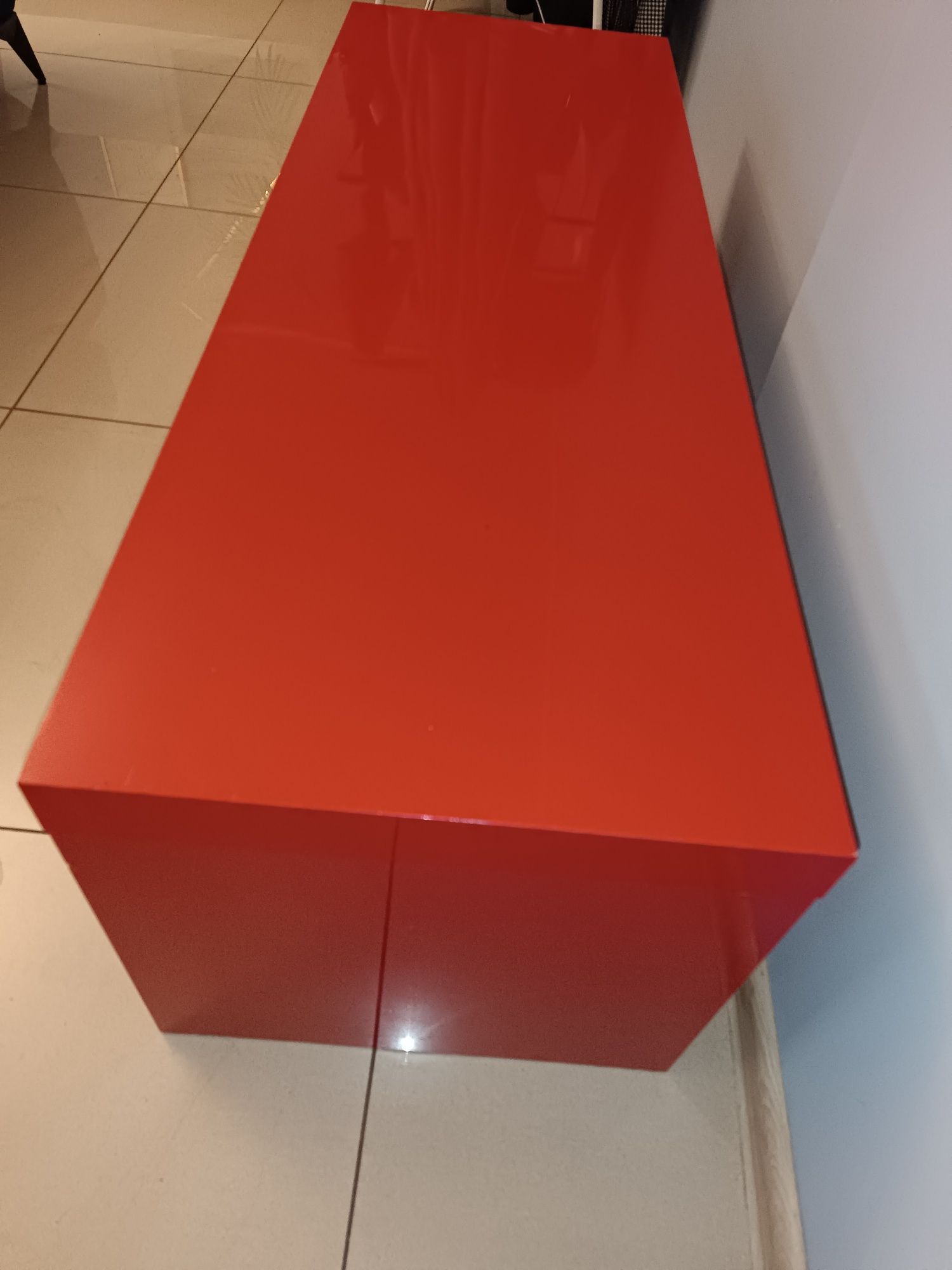 Stolik kawowy Ikea czerwony lakier połysk