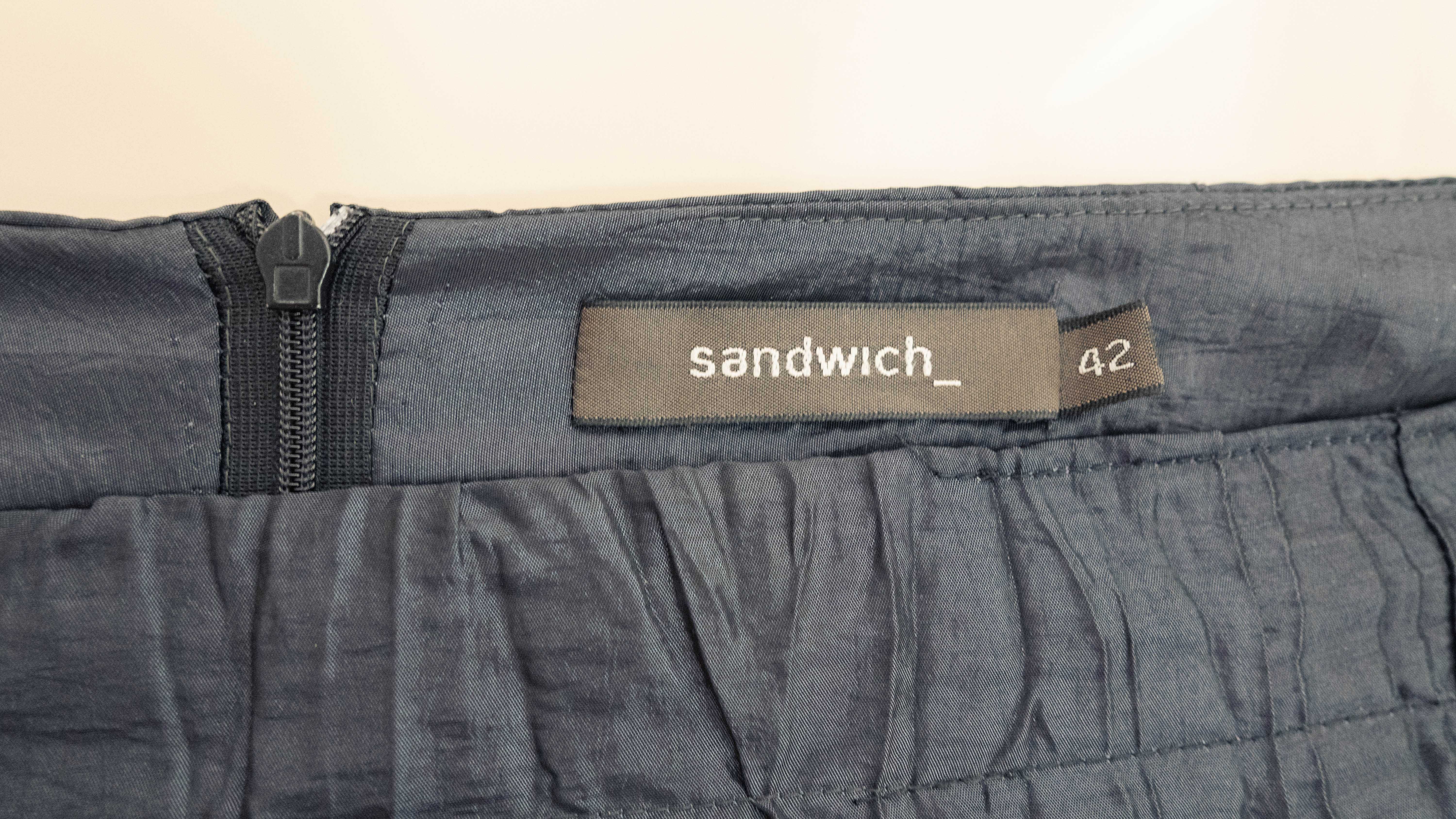 Czarna spódnica Sandwich