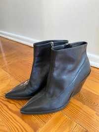 Botins Zara tamanho 40 praticamente novos