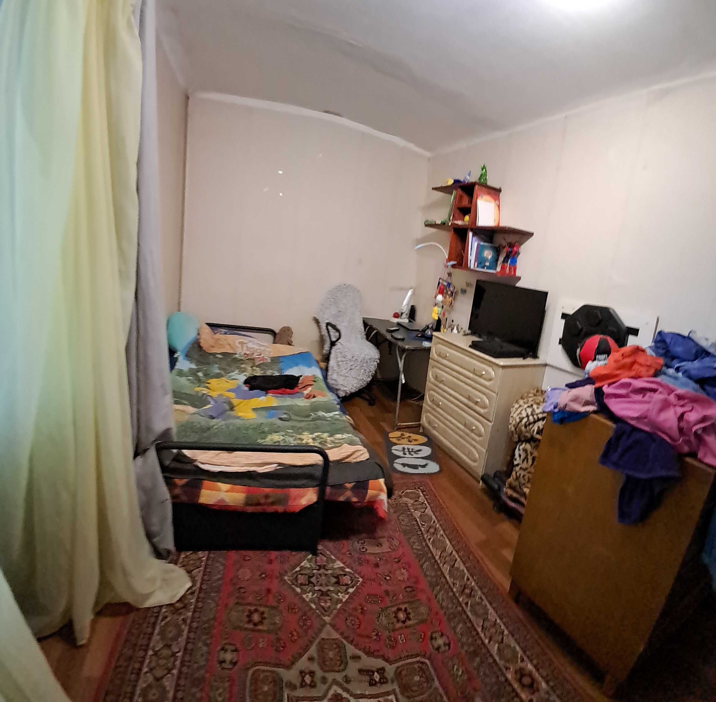 Продам   2х комн. квартиру ул. Кожедуба, 2 этаж