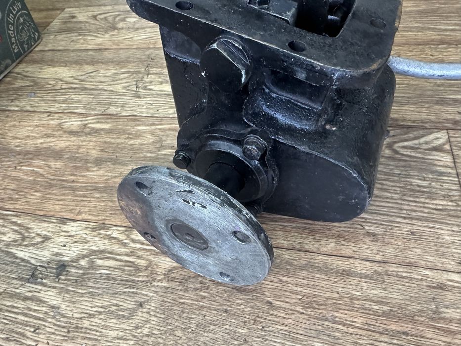 Ком роздатка під кардан зіл 130 !