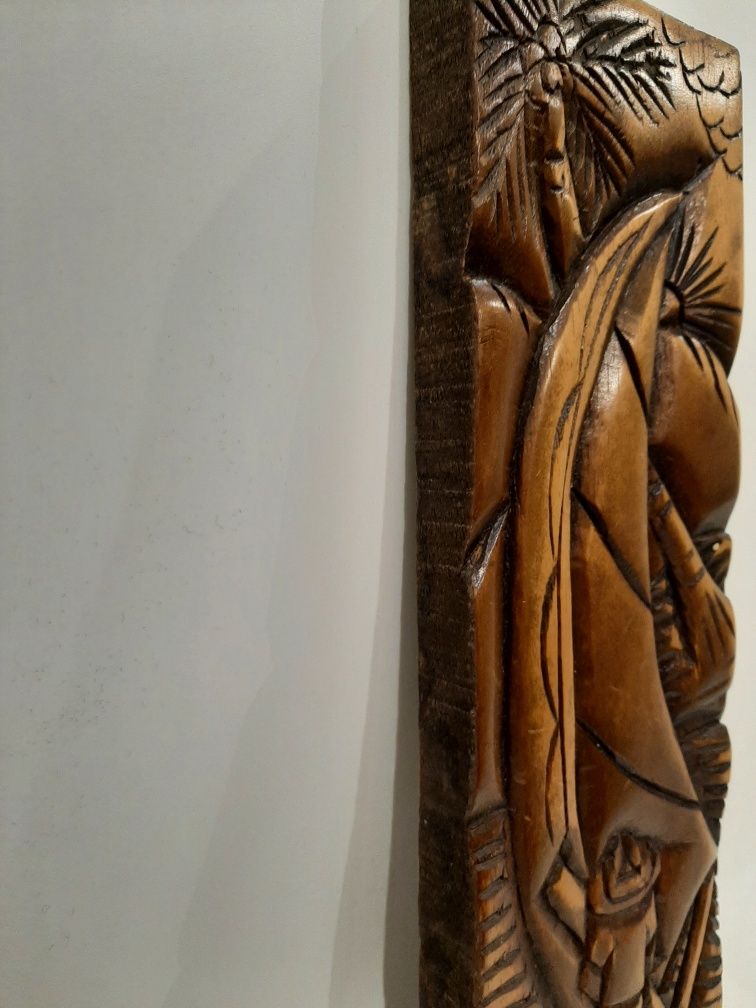Quadro / gravura esculpida em madeira