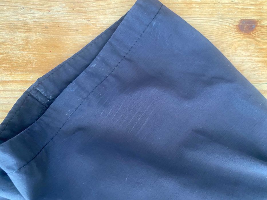 Czarna, lekka koszula Salomon