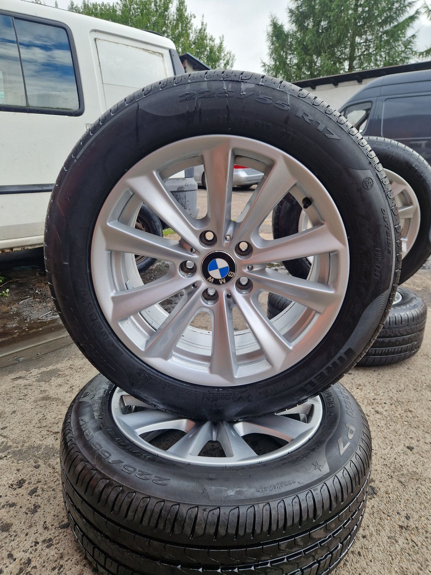 Alufelgi BMW 5x120  225/55/17 ET 30 Opony letnie