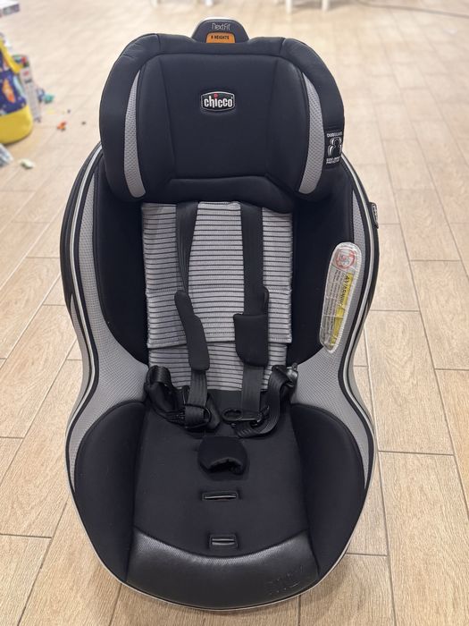 Автокресло Chicco NextFit Zip Max Air