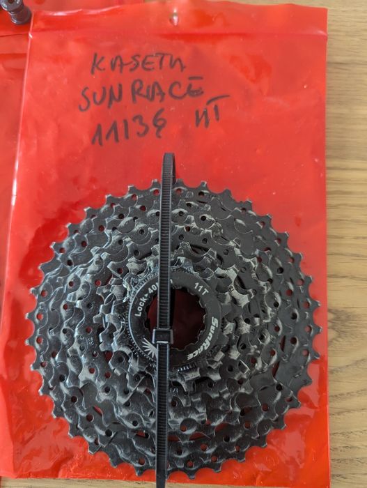 Blat Wolf z nyplami i kasetą sunrace