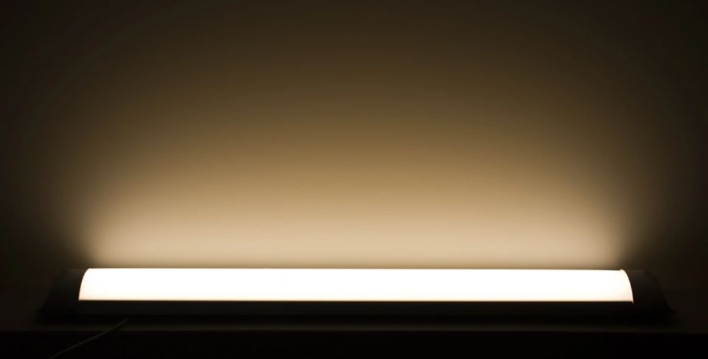 Lampa LED świetlówka 120cm 36W mocna do garażu warsztatu hali