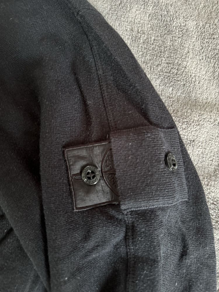 Stone island shadow project