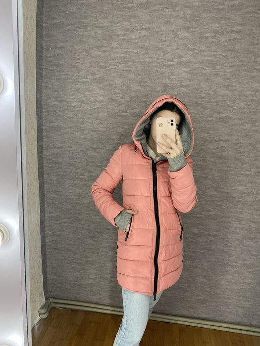 Жіноче пальто демісезонна