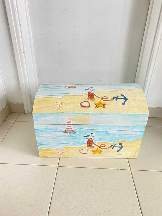 Arca em madeira muito gira