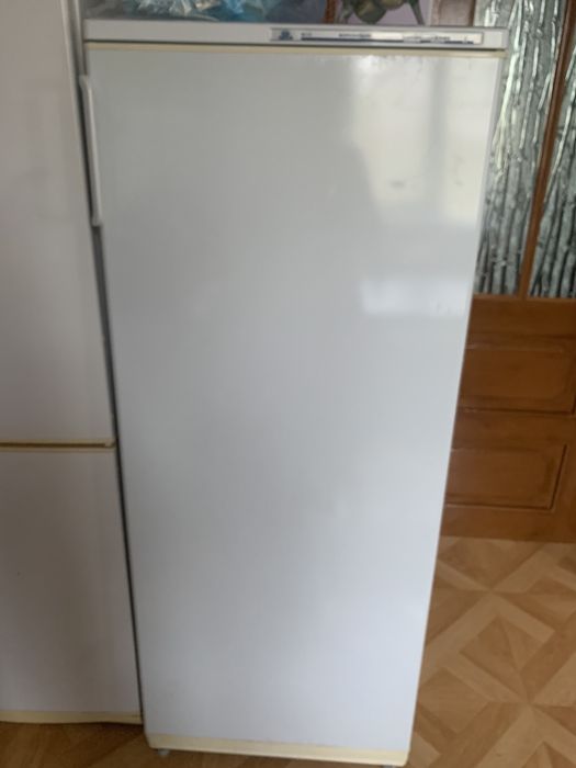 Продам морозильну камеру АТЛАНТ