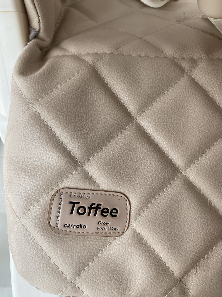 Стілець крісло для годування CARRELLO Toffee