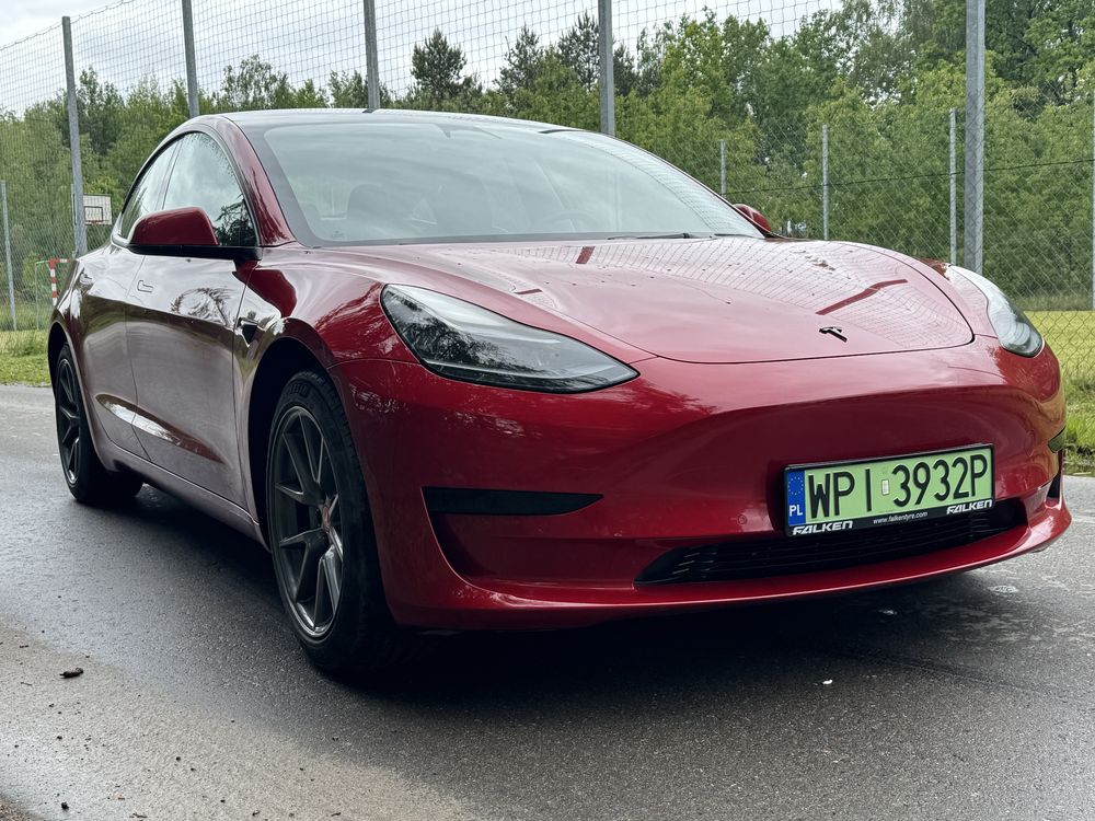 Tesla Model 3 RWD