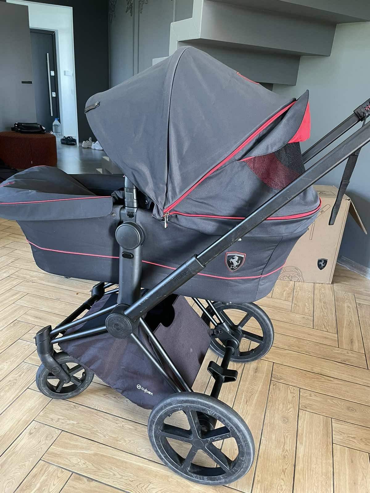 Коляска 3 в 1 комплект Cybex Priam Ferrari Victory Black 2 в 1 + подар