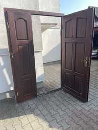 Drzwi zewnętrzne drewniane 140