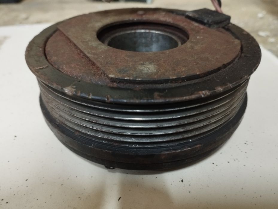 Продам електромуфту кондиціонера Астра H 1.7