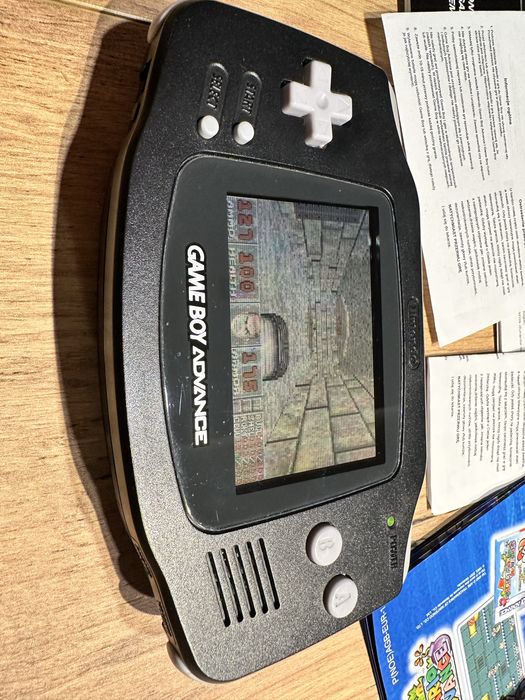 Game Boy Advance black - komplet, polska dystrybucja