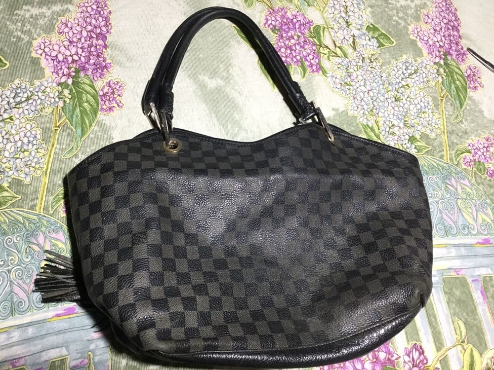 Оригинальная кожаная сумка Louis Vuitton. 47/29 см.