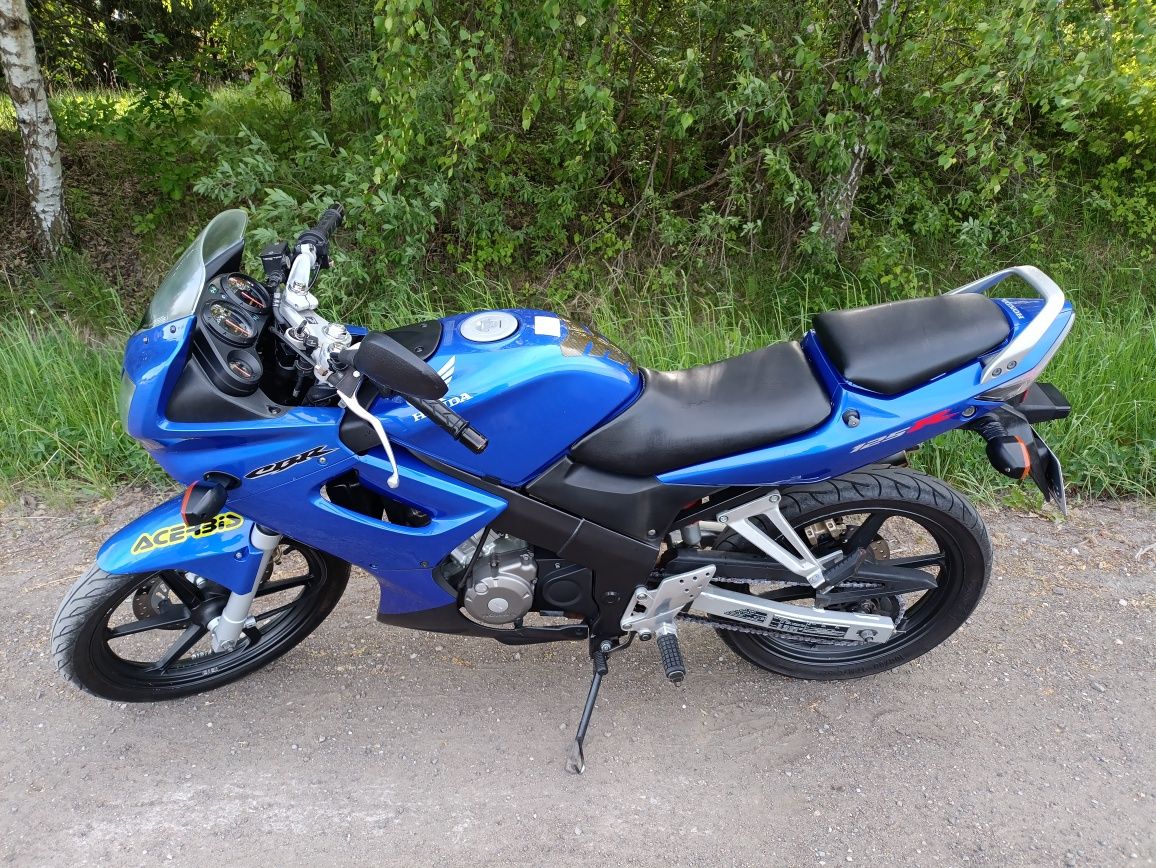 Honda CBR 125R kat B 125cm3