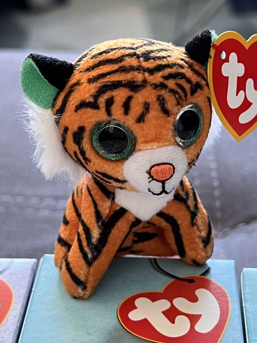 Bonecos happy meal m donalds 20€ todos