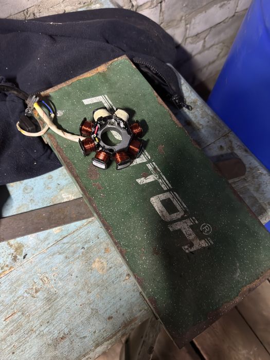 Запчасти на скутер двигатель 4 х такный