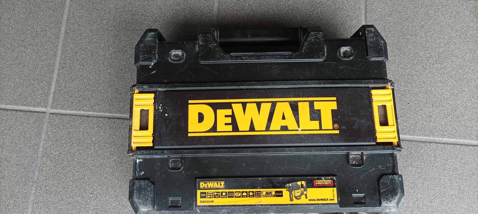 Młotowiertarka DeWalt D25333