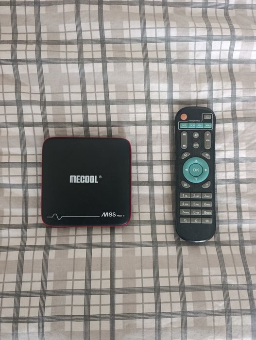 Продається Smart TV приставка Mecool M8S pro w