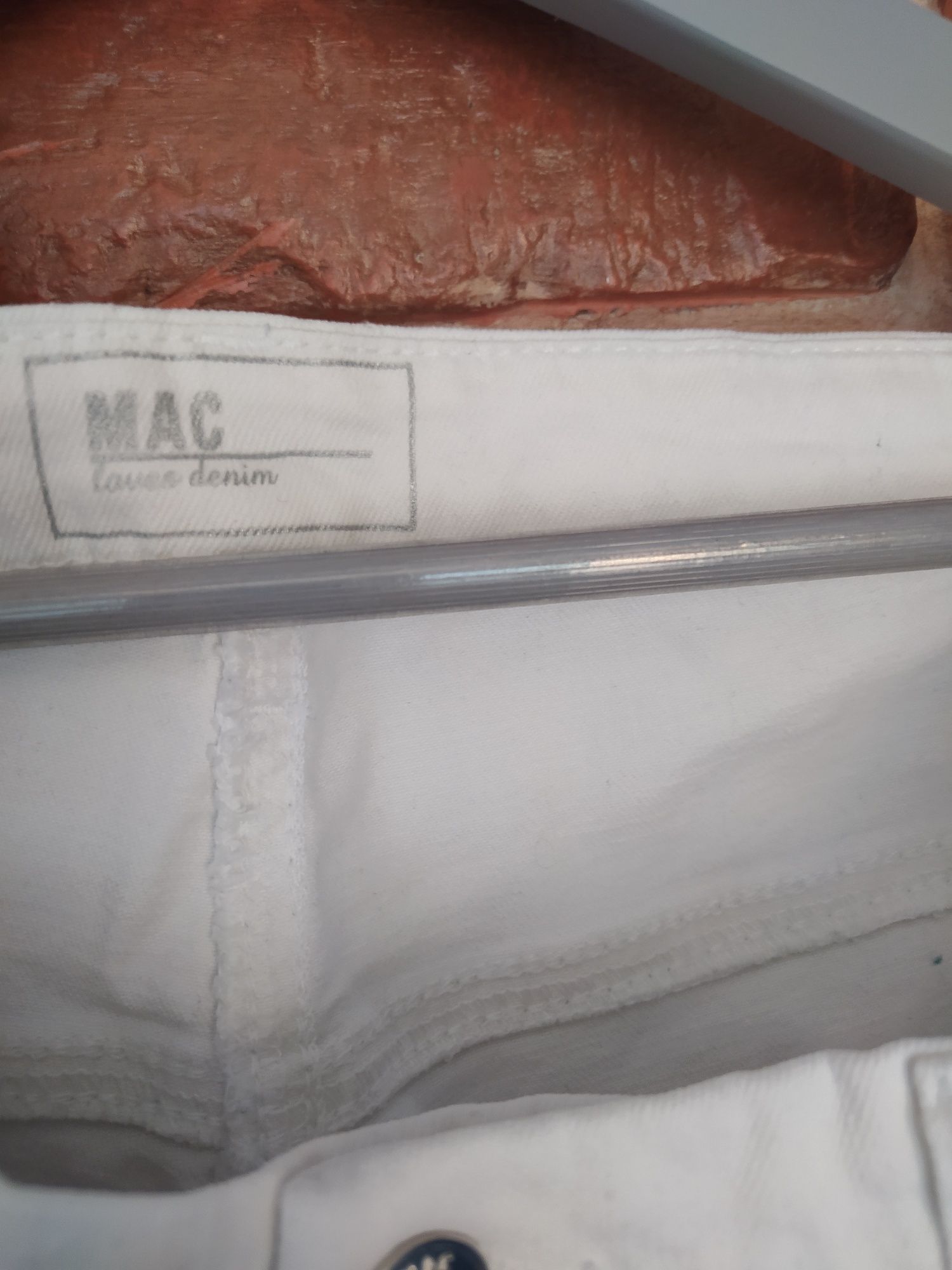 Spodnie damskie  firmy MAC białe łaty  r. 40