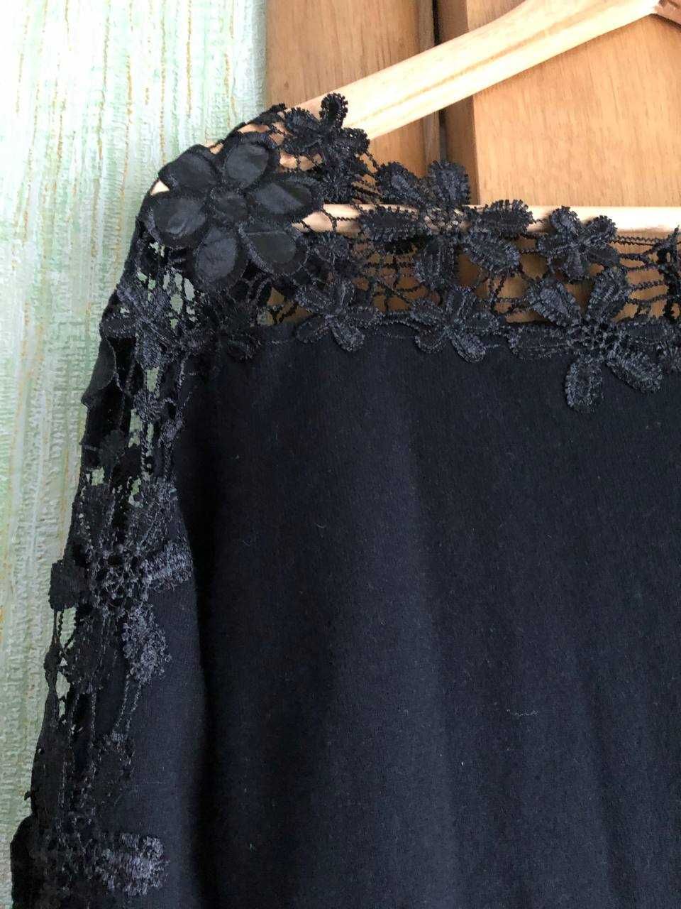 Блузка нарядная в черном цвете