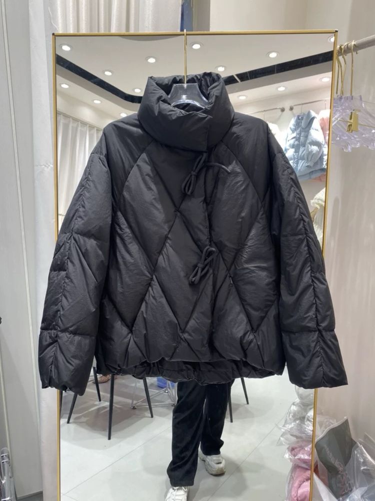 Колекція весна демісезон пухові куртки бомбери пуховики mango zara h&m