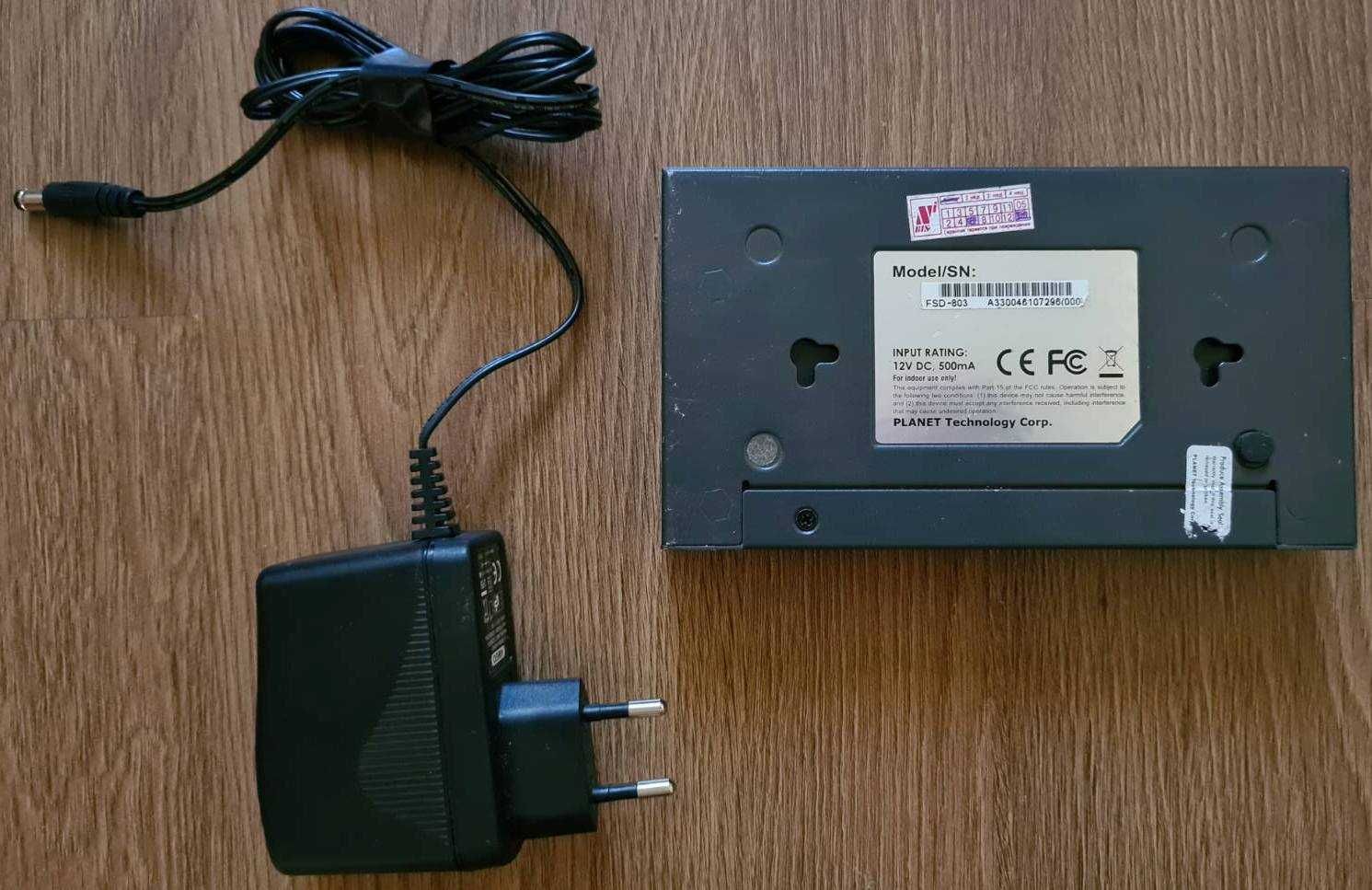 Коммутатор Planet 8-Port 10/100Mbps Fast Ethernet Switch  FSD-803
