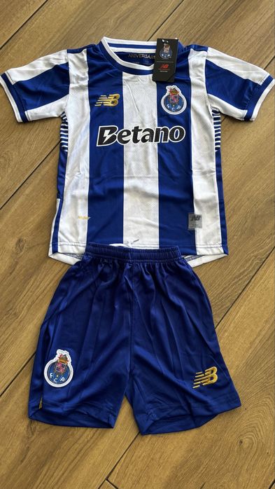 Equipamento crianca Porto 25/26