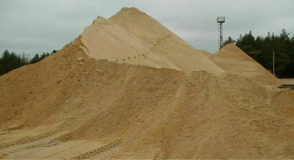 Пісок крупнозернистий 0-5 для штукатурки, стяжки, бетону