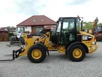 Caterpillar CAT 906M / 2015R BEZ DPF / Tylko 3040mtg /  Z Niemiec / Super stan / 907 908 /