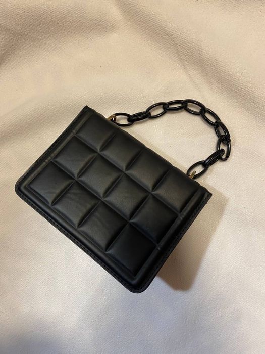 Сумка белая и черная