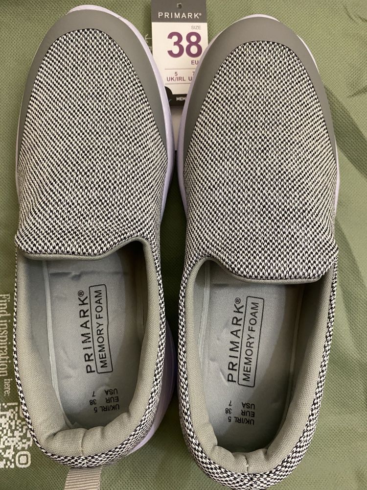 Кроссовки слипоны Primark